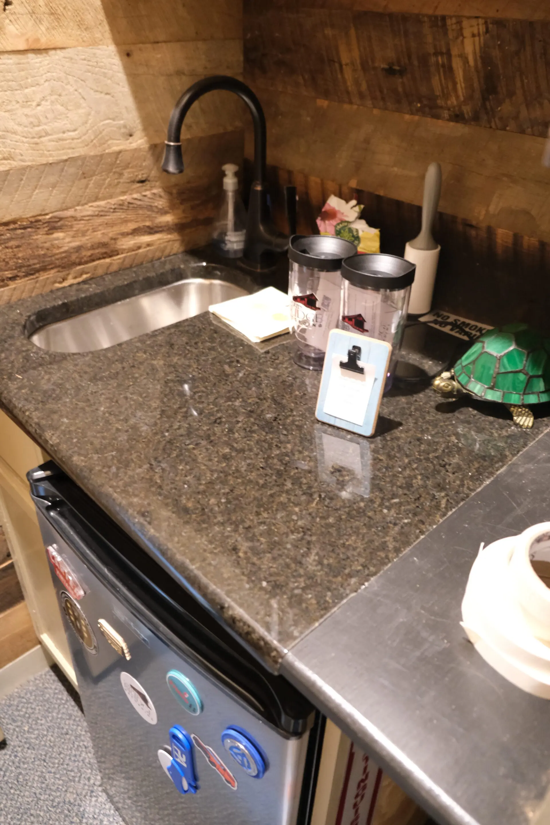 Leslie Closet 4 rotated